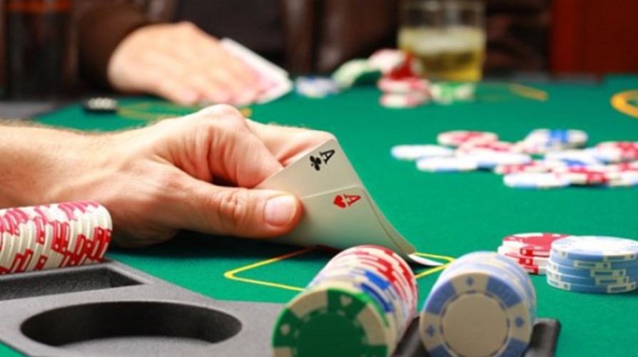 Mẹo chơi poker hay tại ee88